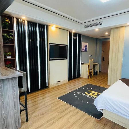G.C Royal Hotel Аккра Екстер'єр фото